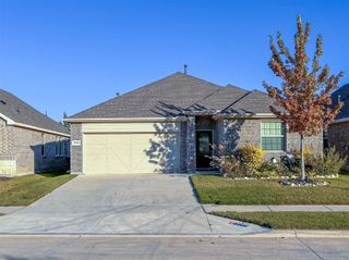 9729 Wild Prairie Way, Fort Worth, TX 76036
