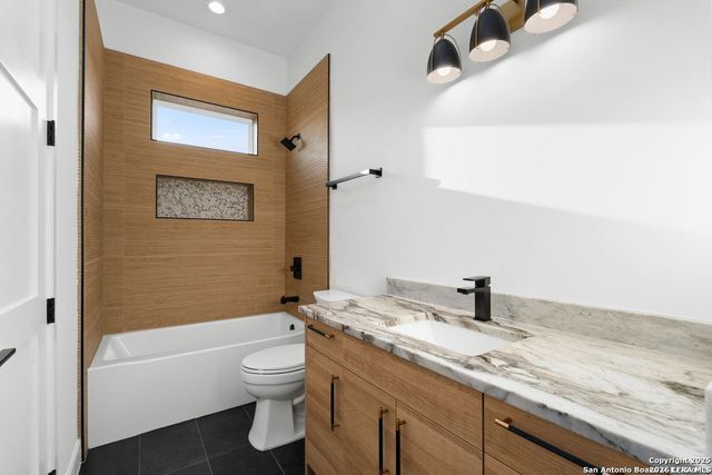 230 Cassiano, San Antonio, TX 78204