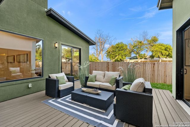 230 Cassiano, San Antonio, TX 78204