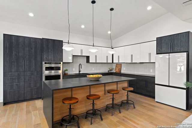 230 Cassiano, San Antonio, TX 78204