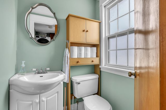 14 N Michigan Street, La Crosse, IN 46348