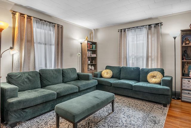 14 N Michigan Street, La Crosse, IN 46348