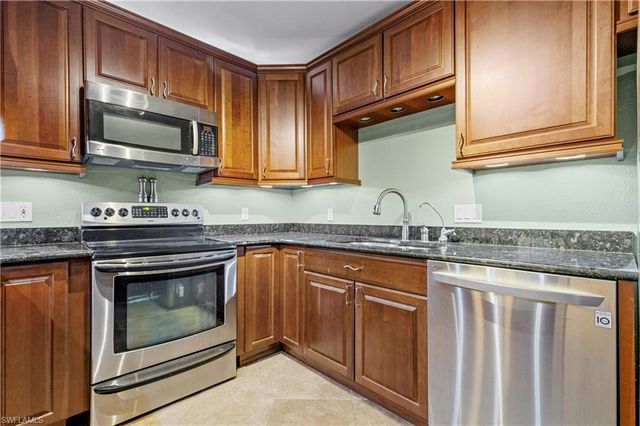 1702 Park Meadows DR # 1, Fort Myers, FL 33907