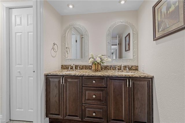 1702 Park Meadows DR # 1, Fort Myers, FL 33907