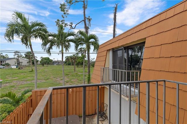 1702 Park Meadows DR # 1, Fort Myers, FL 33907