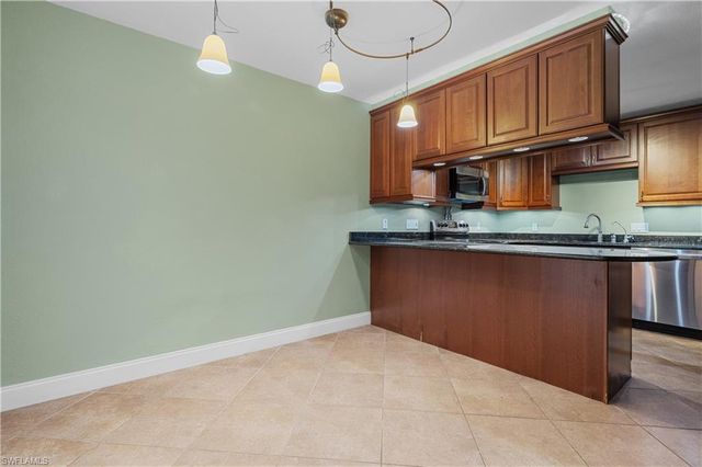 1702 Park Meadows DR # 1, Fort Myers, FL 33907