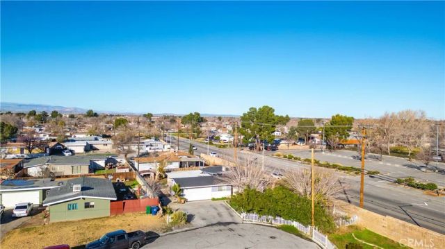 2005 W Norberry, Lancaster, CA 93536