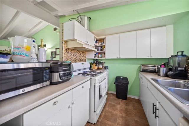 2005 W Norberry, Lancaster, CA 93536