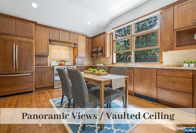 57 Ivers Road, Allendale, NJ 07401