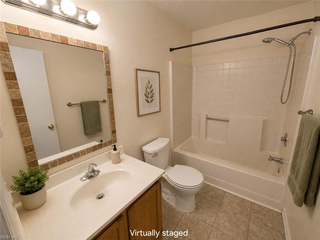 480 Rivers Ridge CIR, Newport News, VA 23608