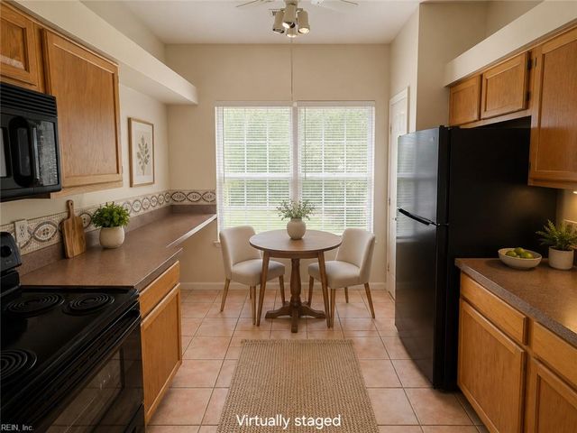 480 Rivers Ridge CIR, Newport News, VA 23608