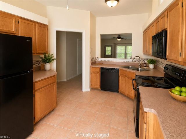 480 Rivers Ridge CIR, Newport News, VA 23608