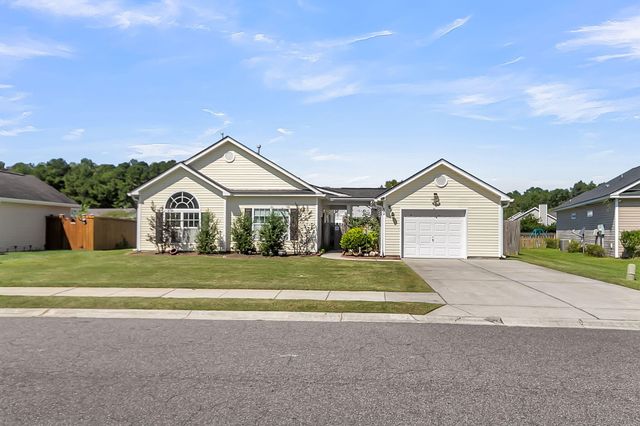 642 Savannah River Drive, Summerville, SC 29485
