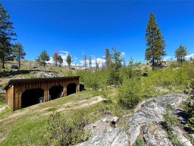 197 Cameron Lake Loop Road, Okanogan, WA 98840