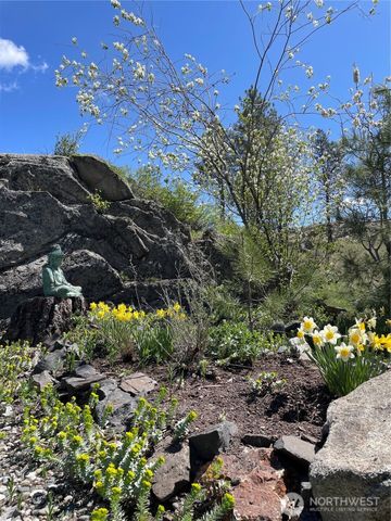 197 Cameron Lake Loop Road, Okanogan, WA 98840