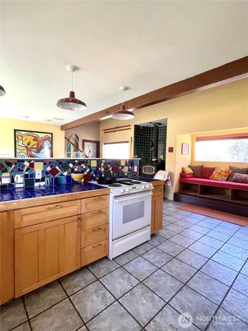 197 Cameron Lake Loop Road, Okanogan, WA 98840