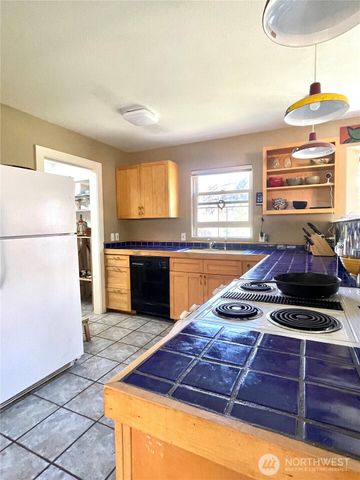 197 Cameron Lake Loop Road, Okanogan, WA 98840