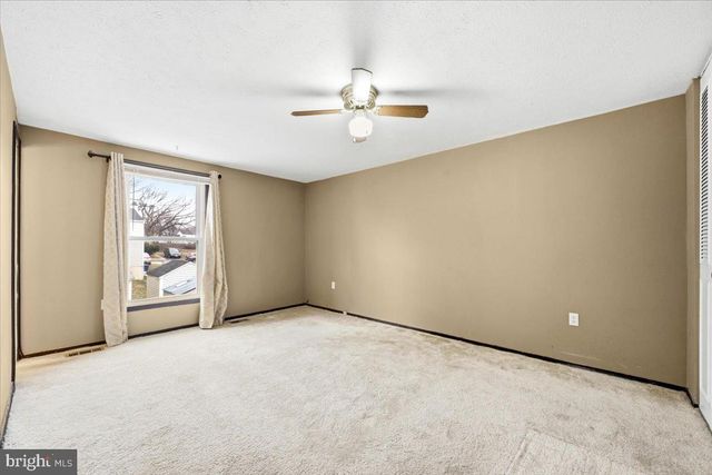 8624 IRVIN AVE, Lanham, MD 20706