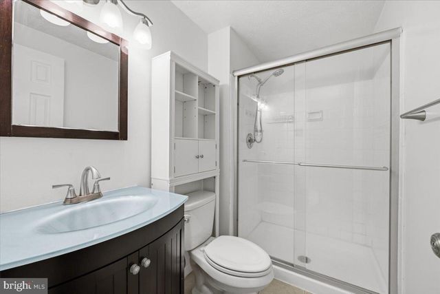 8624 IRVIN AVE, Lanham, MD 20706