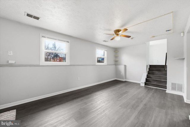 8624 IRVIN AVE, Lanham, MD 20706