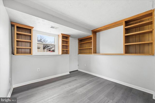 8624 IRVIN AVE, Lanham, MD 20706