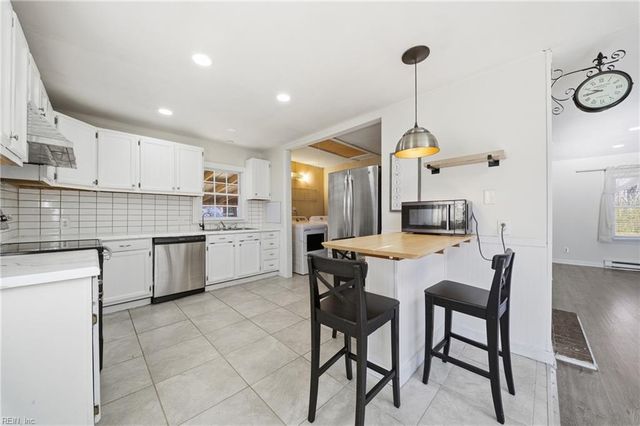 3932 Pierce LN, Chesapeake, VA 23321