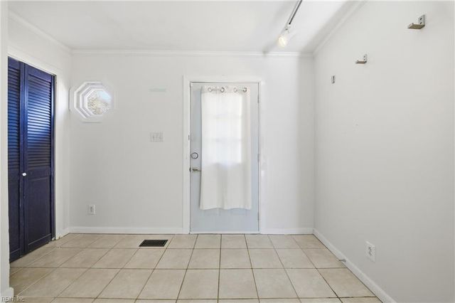 3932 Pierce LN, Chesapeake, VA 23321