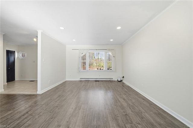 3932 Pierce LN, Chesapeake, VA 23321