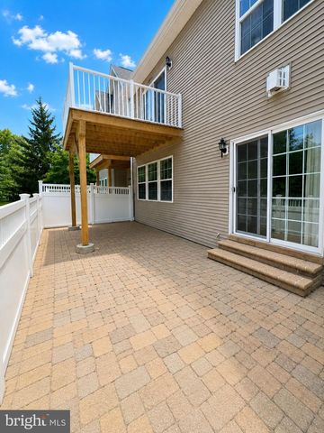 141 COBURN RD, Pennington, NJ 08534
