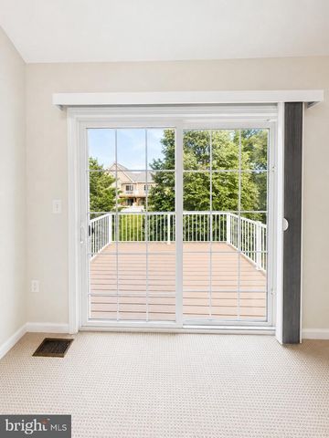 141 COBURN RD, Pennington, NJ 08534