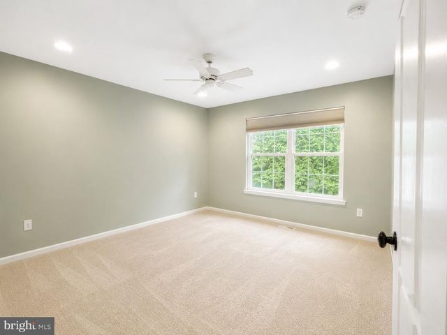 141 COBURN RD, Pennington, NJ 08534
