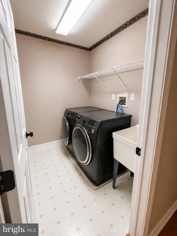 141 COBURN RD, Pennington, NJ 08534