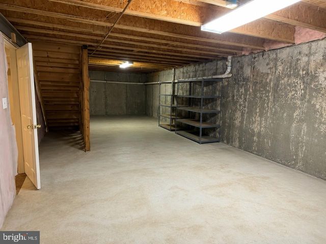 141 COBURN RD, Pennington, NJ 08534