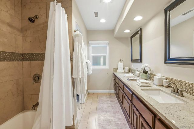 52 Spinnaker Way, Coronado, CA 92118