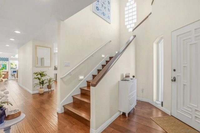 52 Spinnaker Way, Coronado, CA 92118