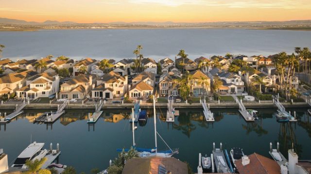 52 Spinnaker Way, Coronado, CA 92118