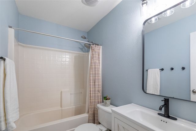 5301 Ficus Drive, Fort Worth, TX 76244