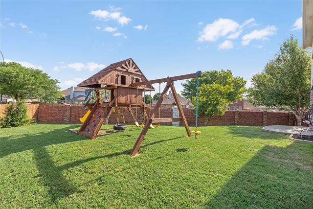 5301 Ficus Drive, Fort Worth, TX 76244