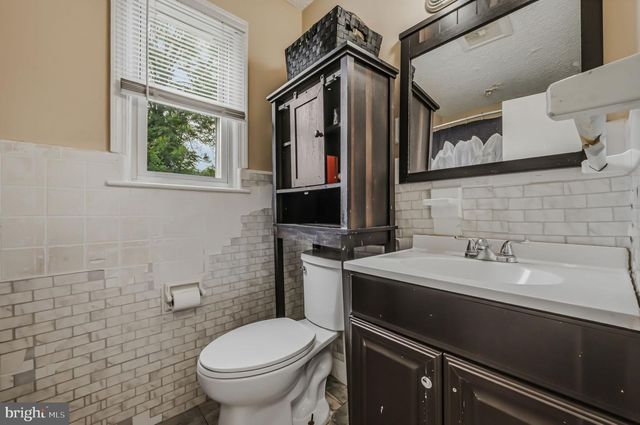 103 MEMORIAL DR, New Castle, DE 19720