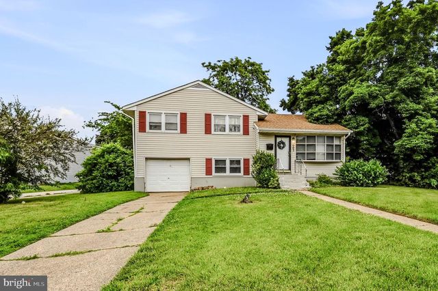 103 MEMORIAL DR, New Castle, DE 19720