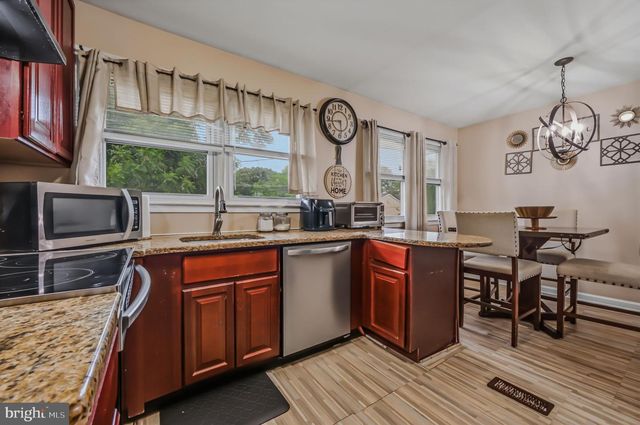 103 MEMORIAL DR, New Castle, DE 19720