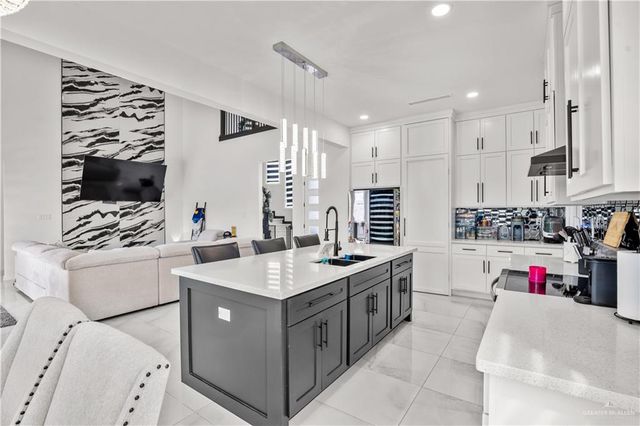 1301 Fairway Drive, Weslaco, TX 78596