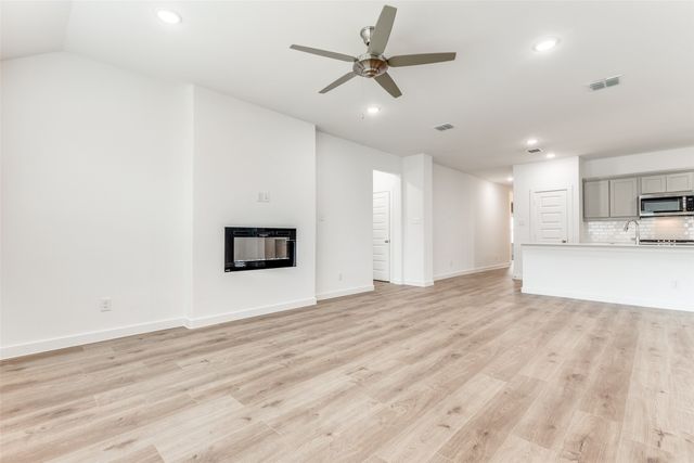 4923 Bellhurst Drive, Princeton, TX 75071