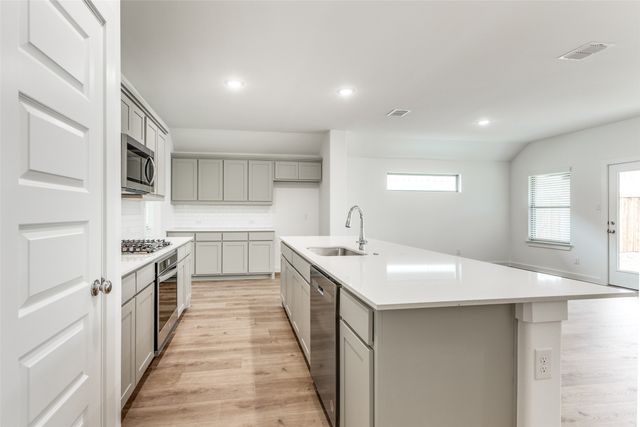 4923 Bellhurst Drive, Princeton, TX 75071