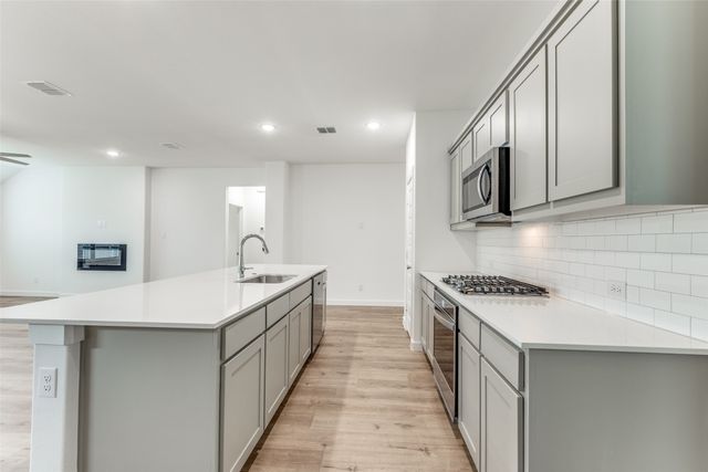 4923 Bellhurst Drive, Princeton, TX 75071