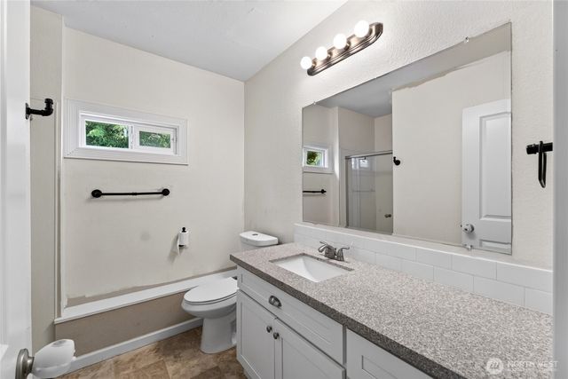 12005 151st Street Ct E, Puyallup, WA 98374