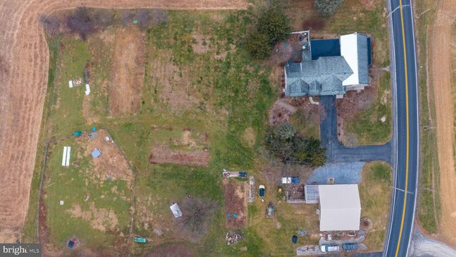 2788 N COLEBROOK RD, Manheim, PA 17545