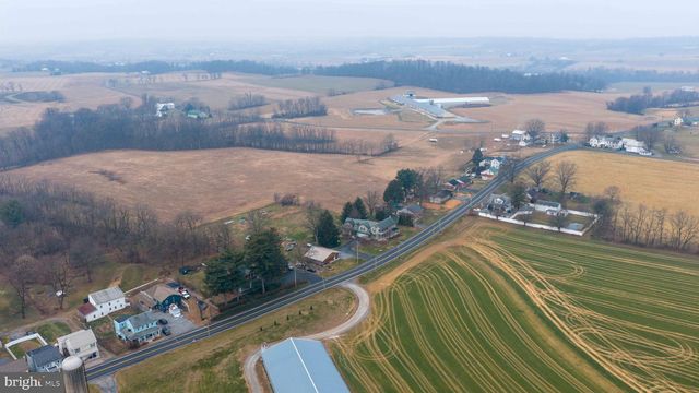 2788 N COLEBROOK RD, Manheim, PA 17545