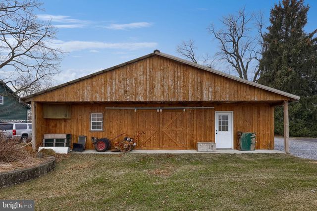 2788 N COLEBROOK RD, Manheim, PA 17545