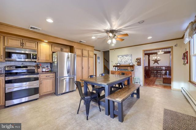 2788 N COLEBROOK RD, Manheim, PA 17545